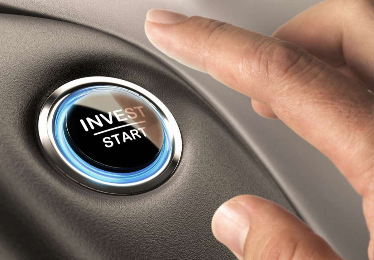 An invest start button showing its never too late for the benefits of commercial real estate investment