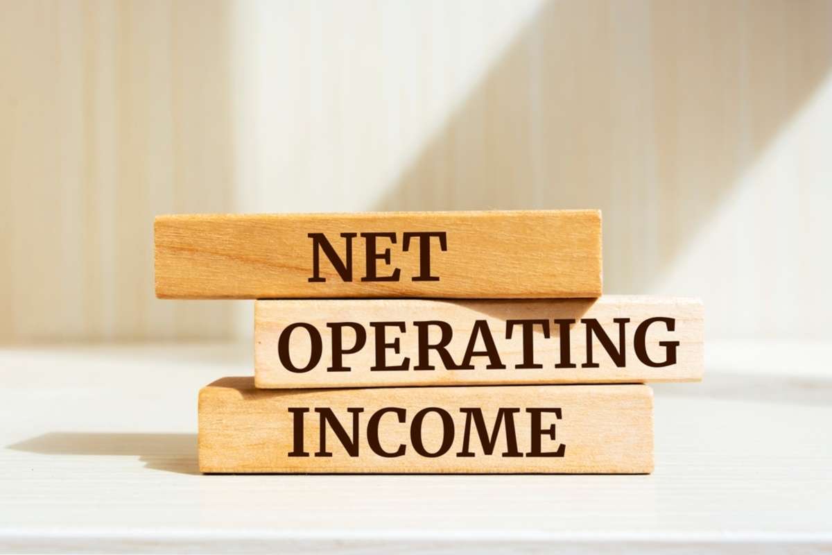 Net Operating Income on wooden blocks, Chicago commercial real estate terms